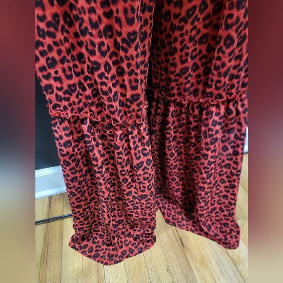 Red & Black Leporad Print Plus Size Jumpsuit Open Low Back Sz 2X - Picture 7 of 9